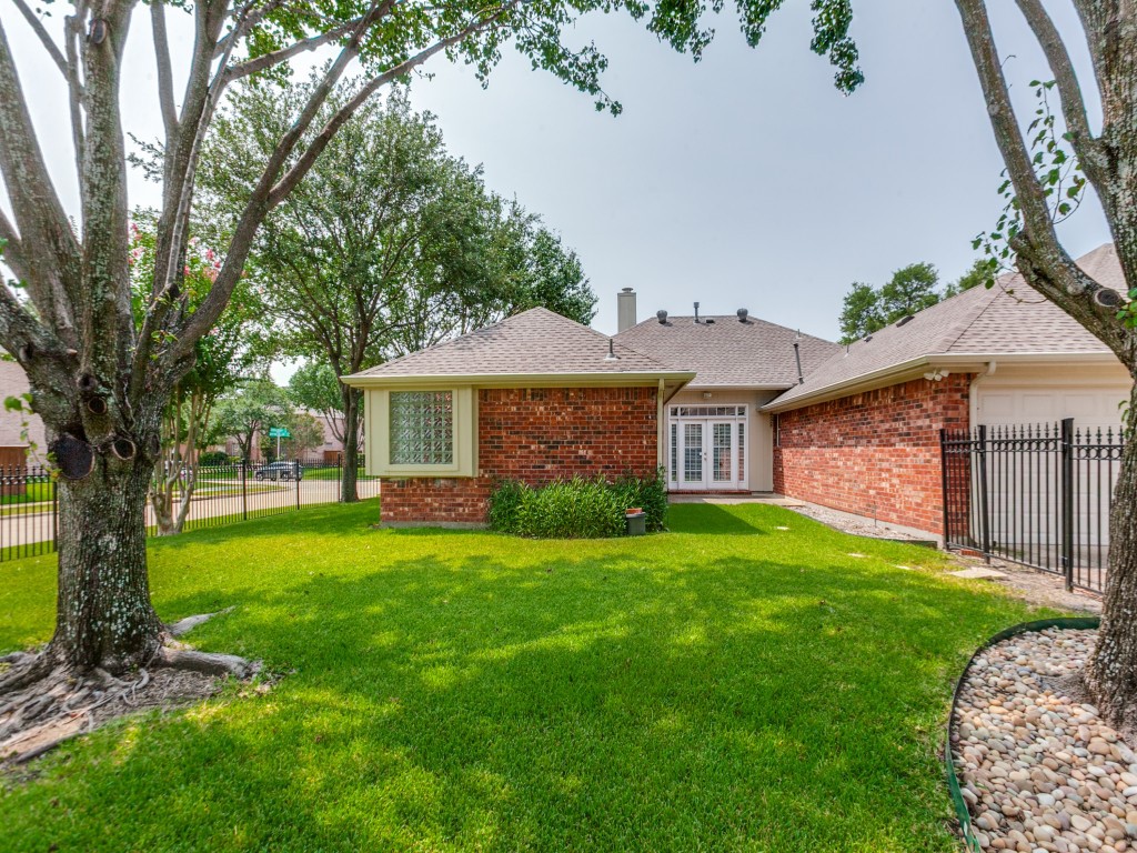 609 Weeping Willow Road