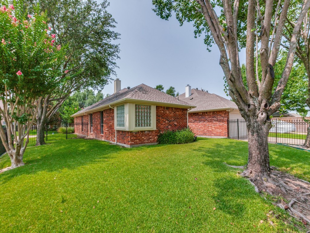 609 Weeping Willow Road