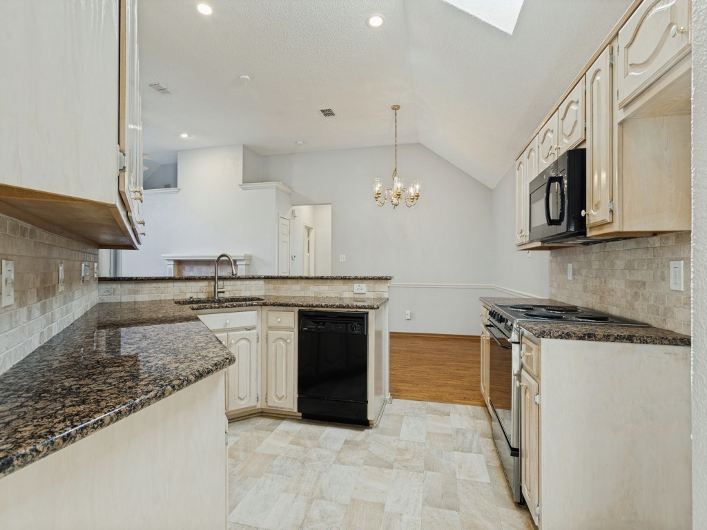 2206 Jasmine Lane