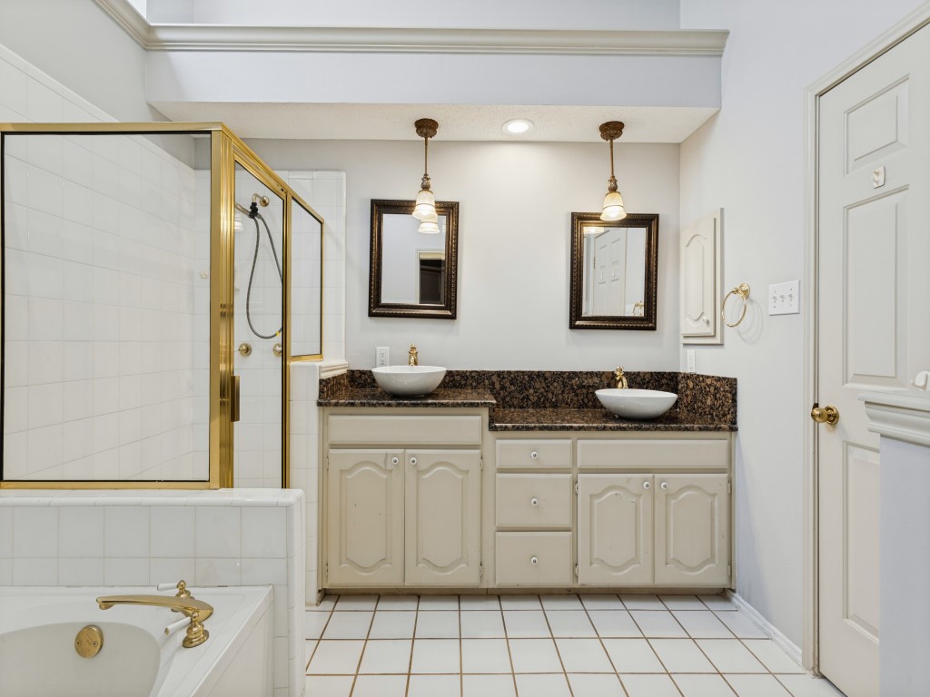 2206 Jasmine Lane