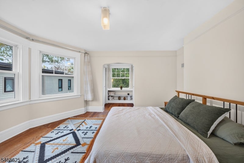 58 Mountain Ave