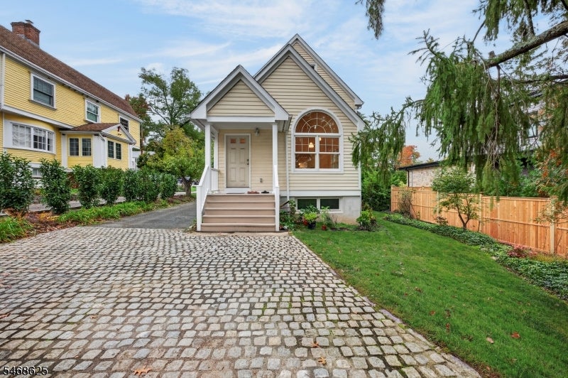 58 Mountain Ave