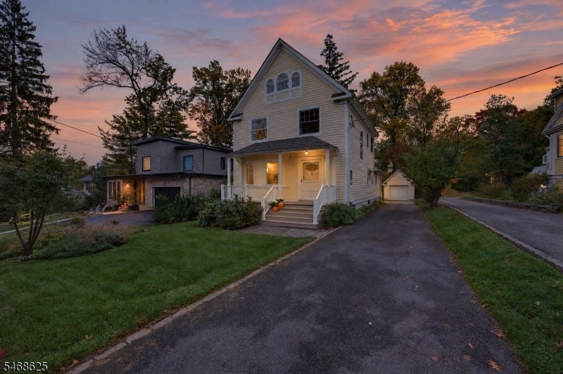 58 Mountain Ave