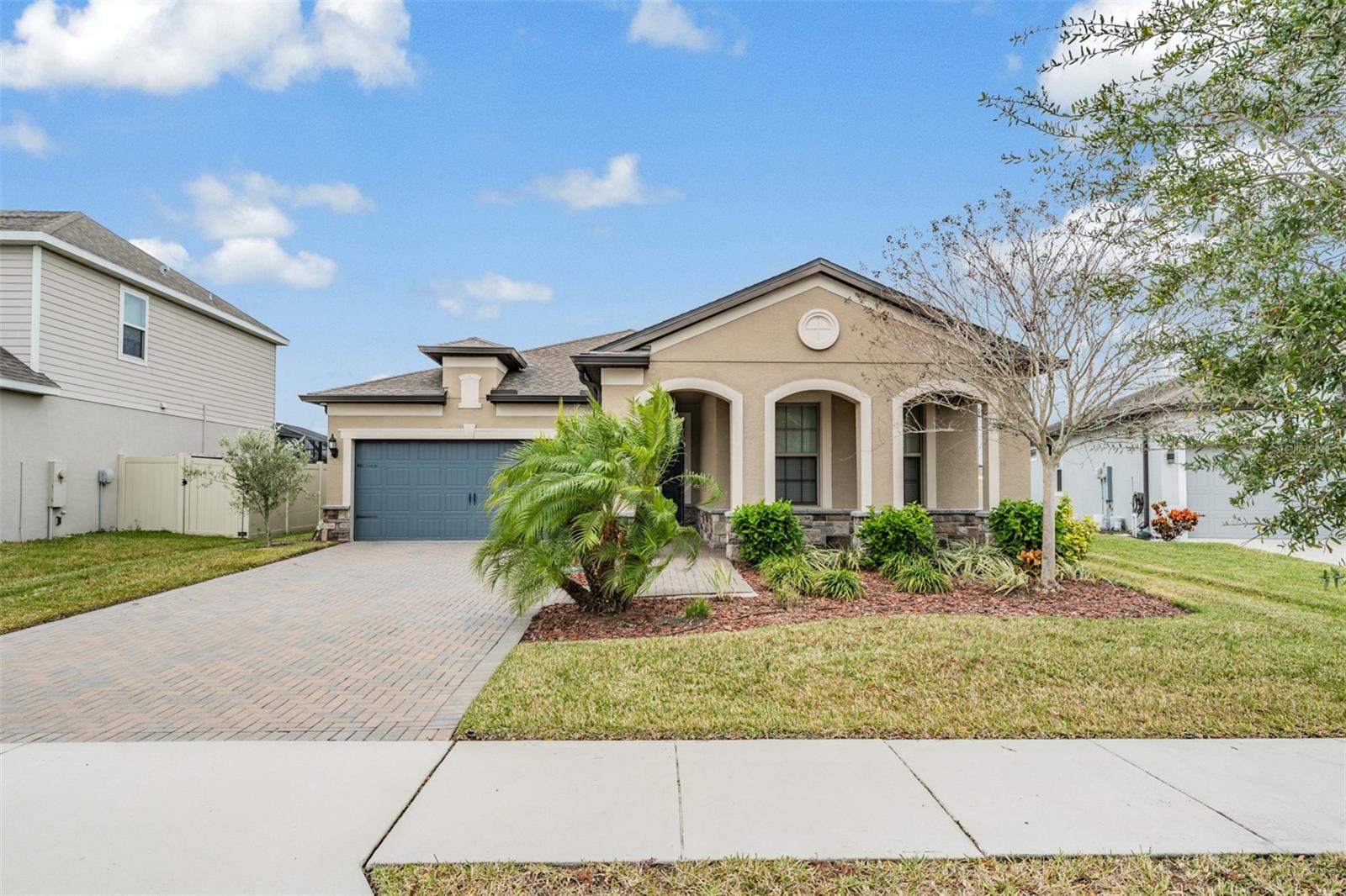 8124 OLIVE BROOK DR