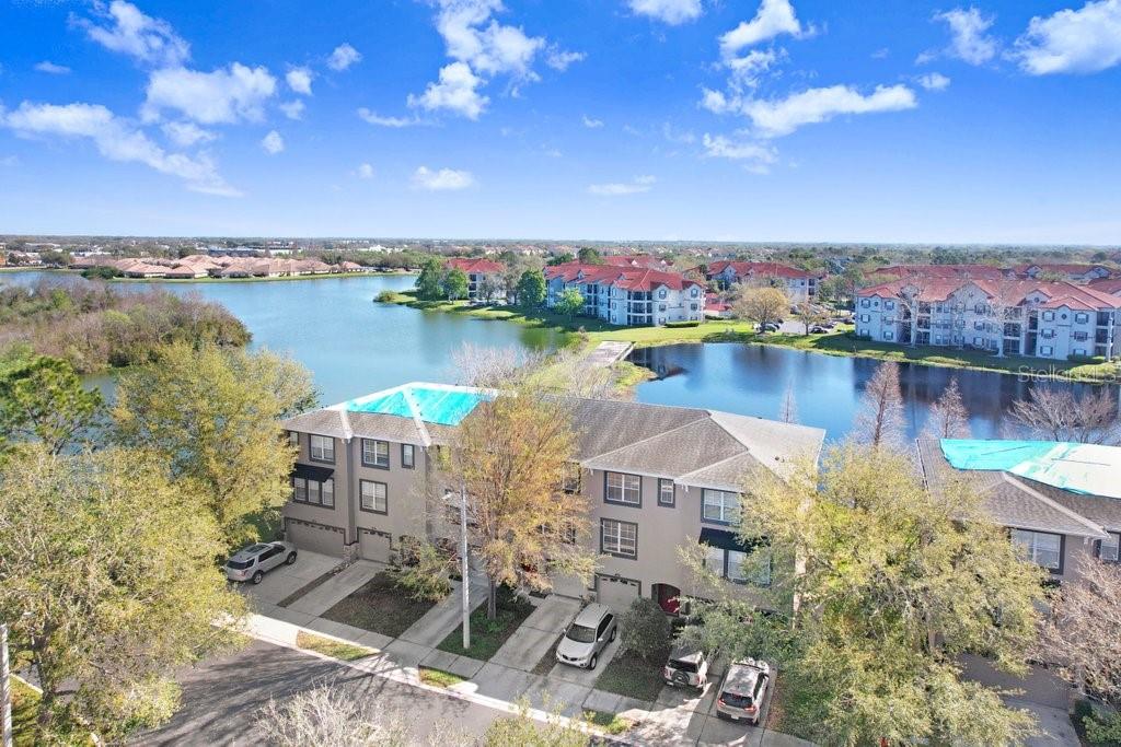 1208 CHATHAM PINE PL