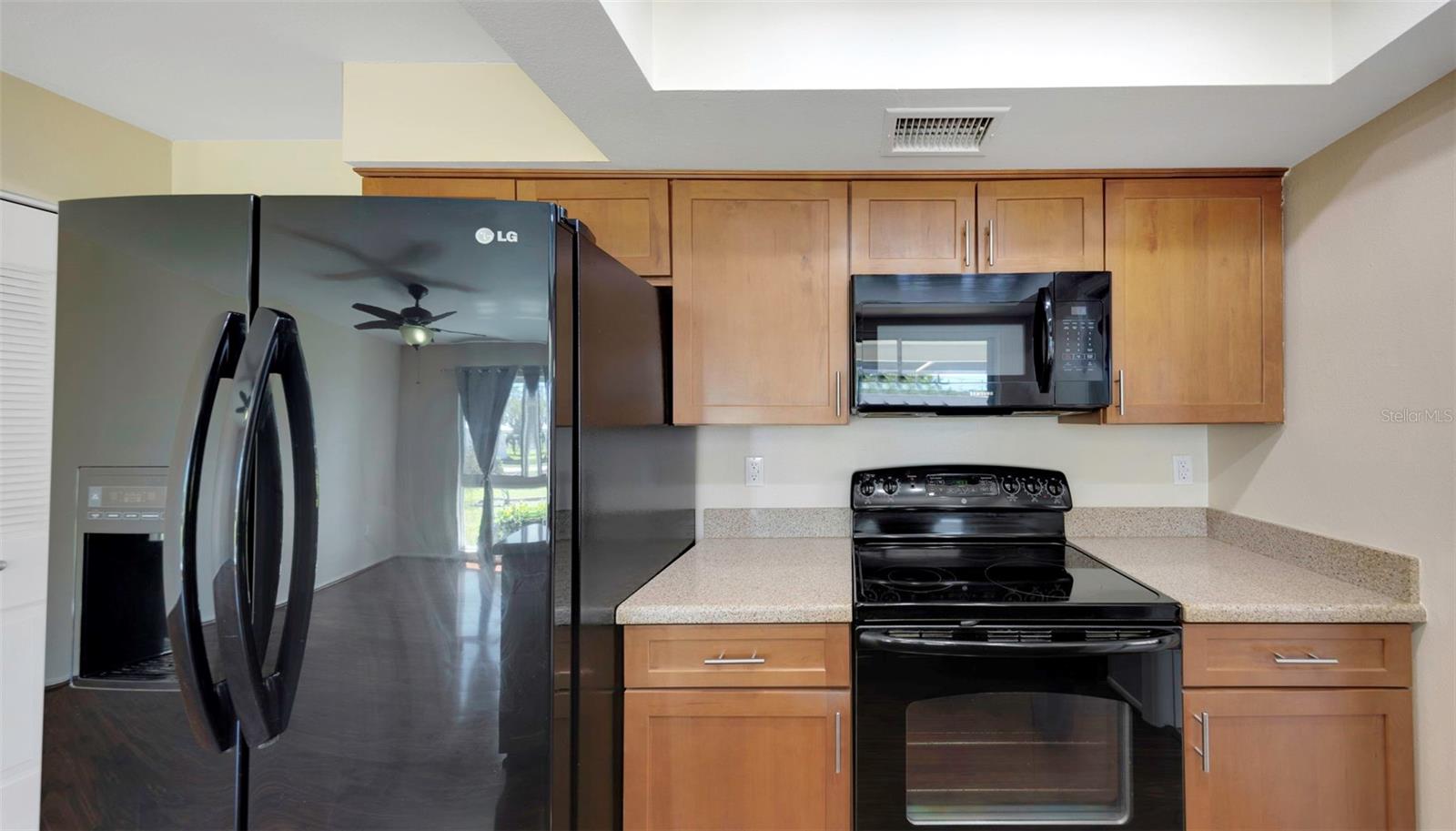 4534 GREAT LAKES DR S