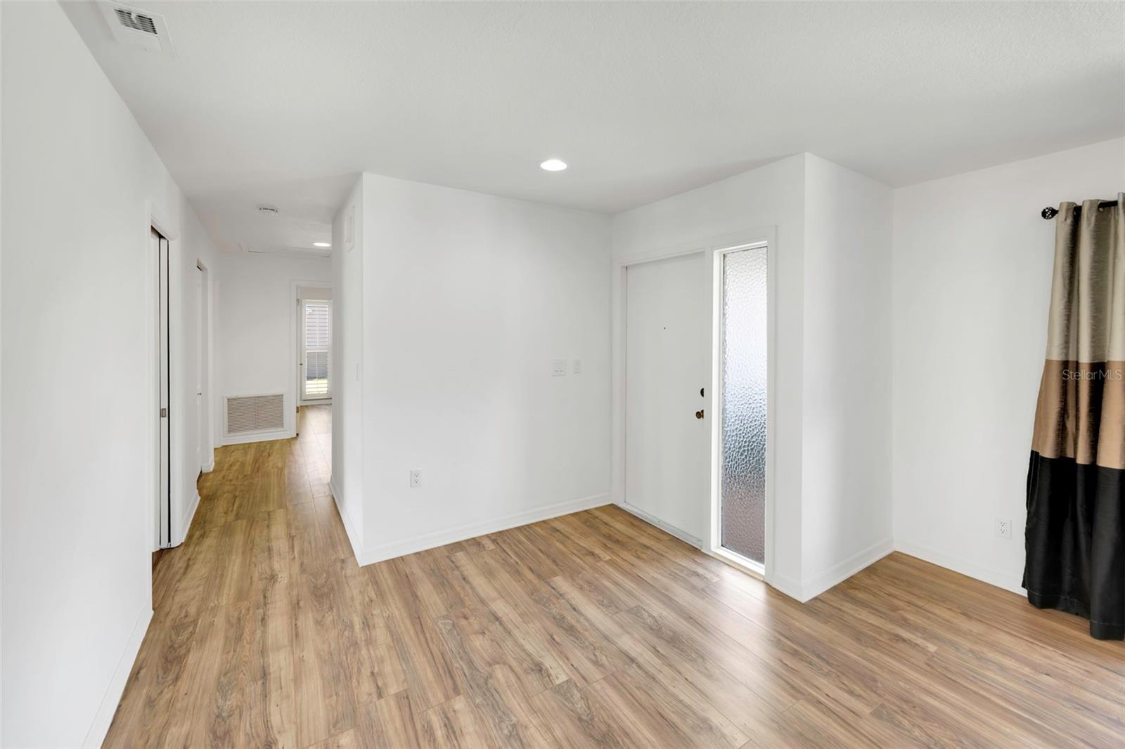 4534 GREAT LAKES DR S