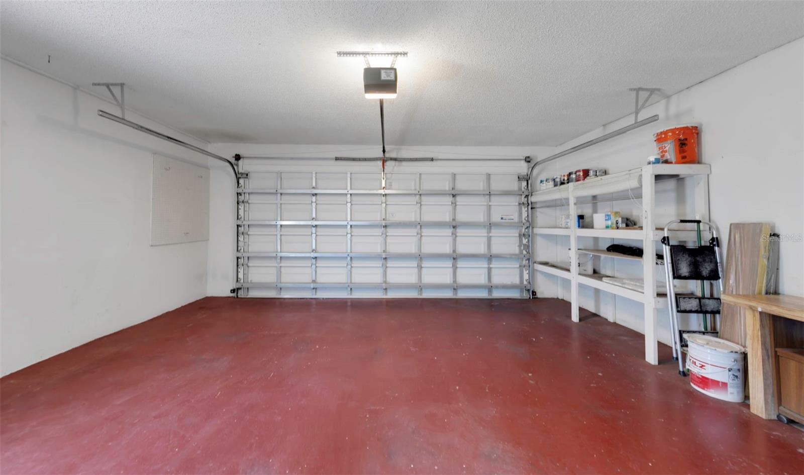 4534 GREAT LAKES DR S