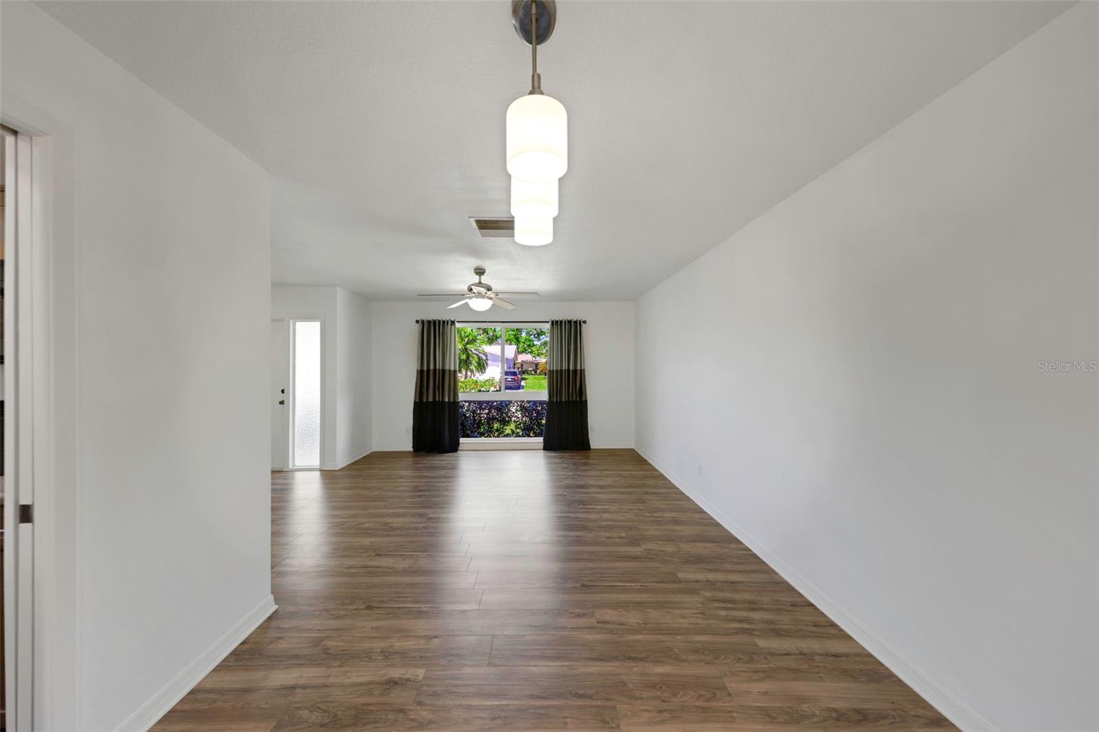 4534 GREAT LAKES DR S