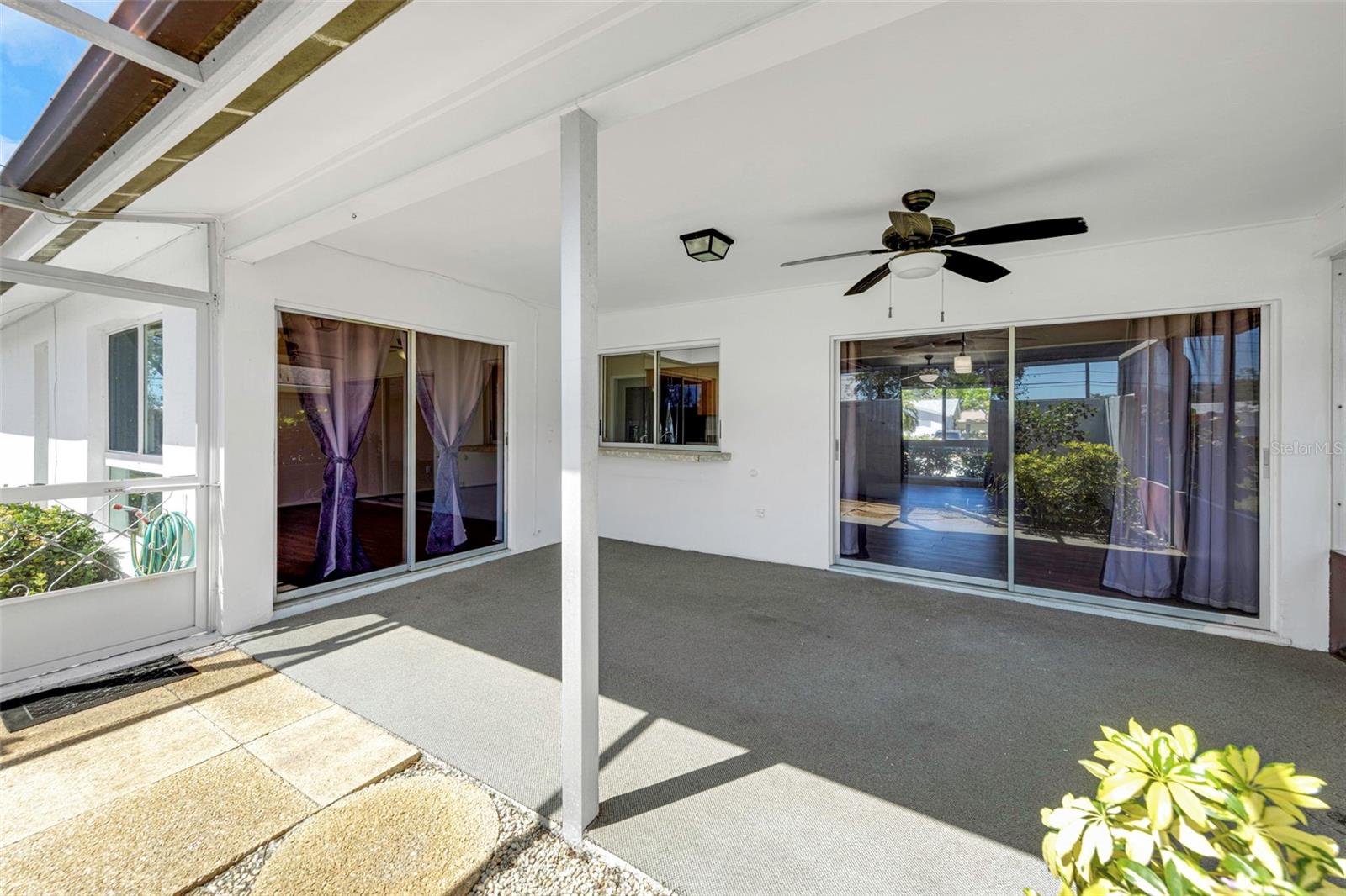 4534 GREAT LAKES DR S