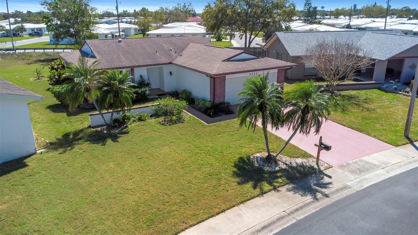 4534 GREAT LAKES DR S