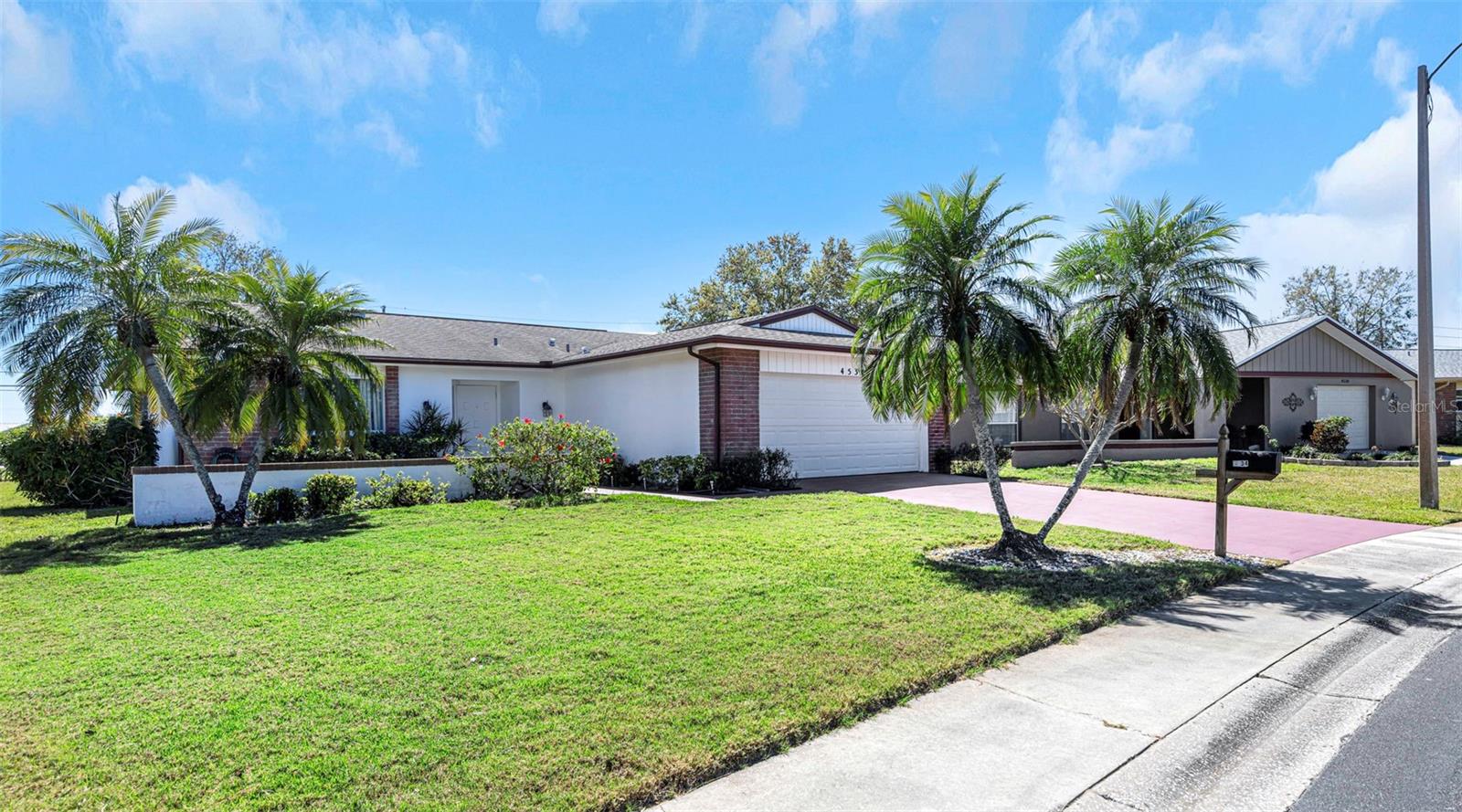 4534 GREAT LAKES DR S