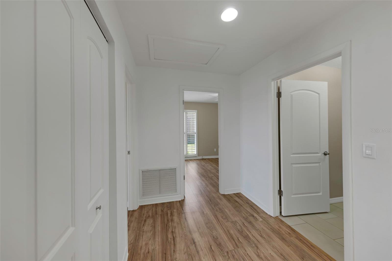 4534 GREAT LAKES DR S