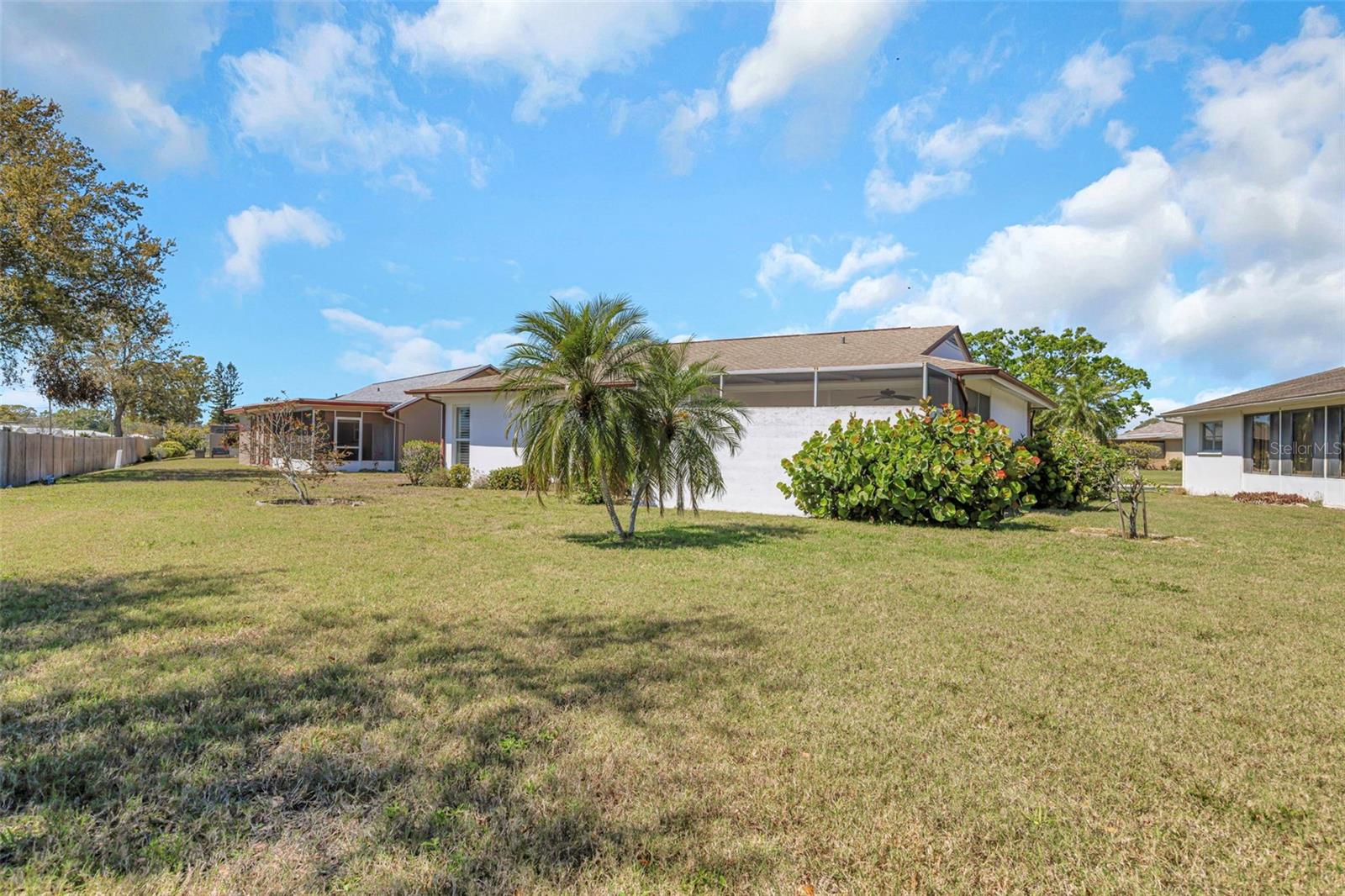 4534 GREAT LAKES DR S