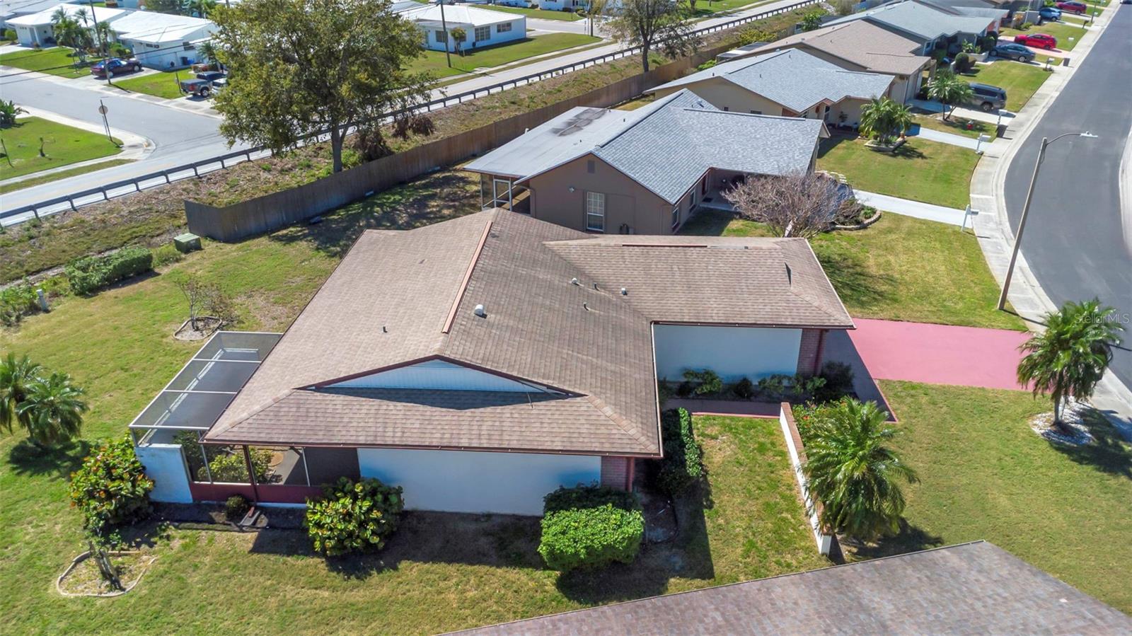 4534 GREAT LAKES DR S