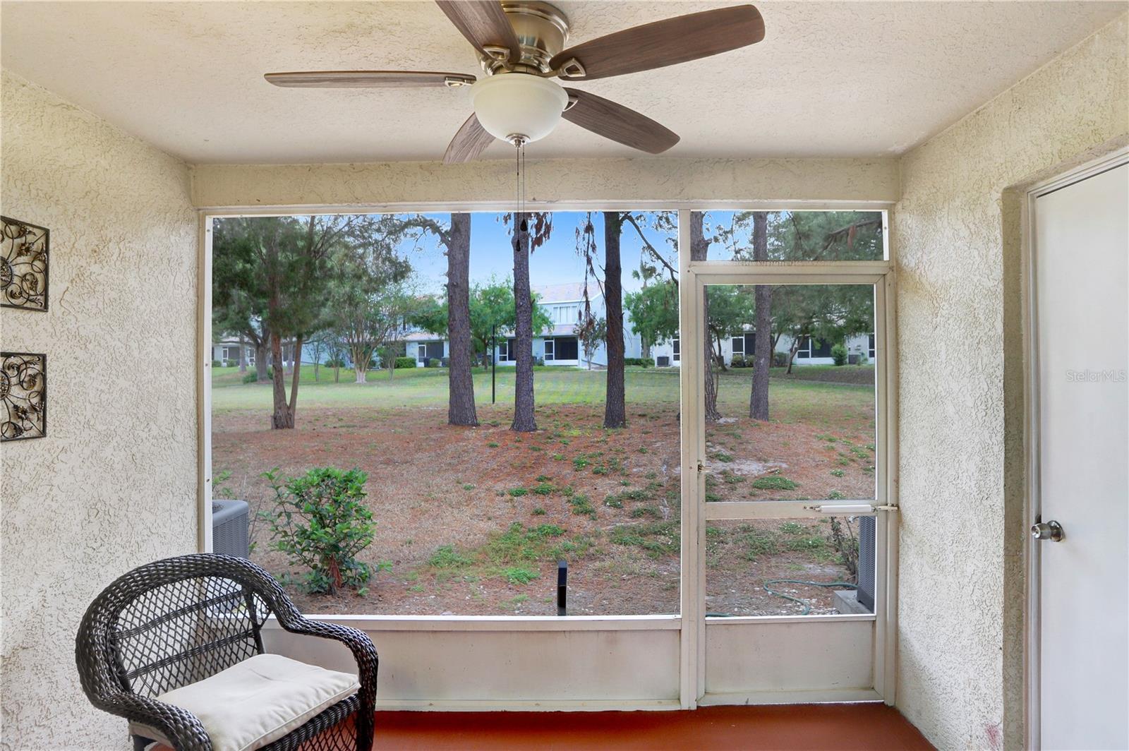 2459 LAKE WOODBERRY CIR