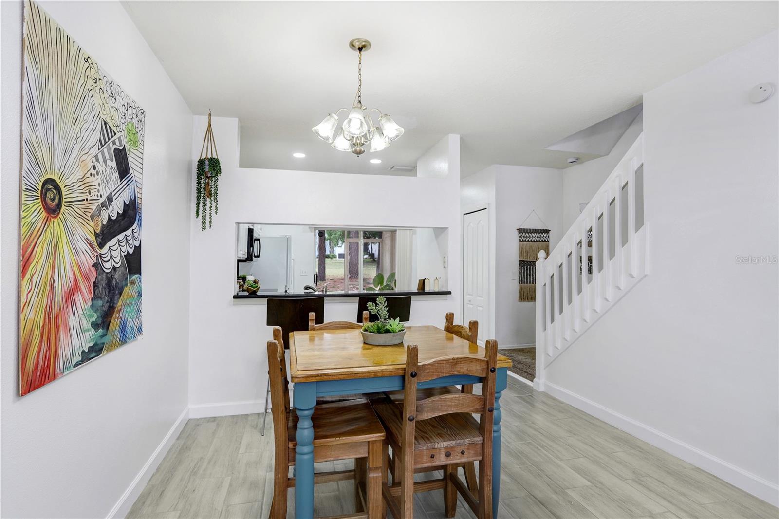 2459 LAKE WOODBERRY CIR