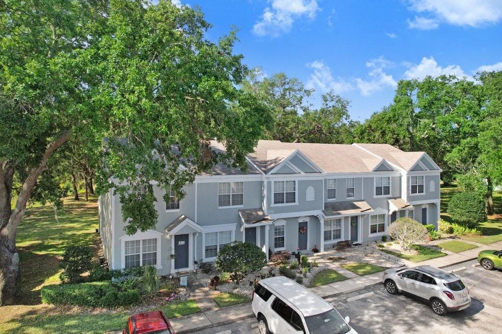 2418 LAKE WOODBERRY CIR