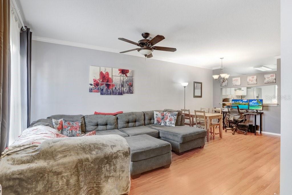 2418 LAKE WOODBERRY CIR