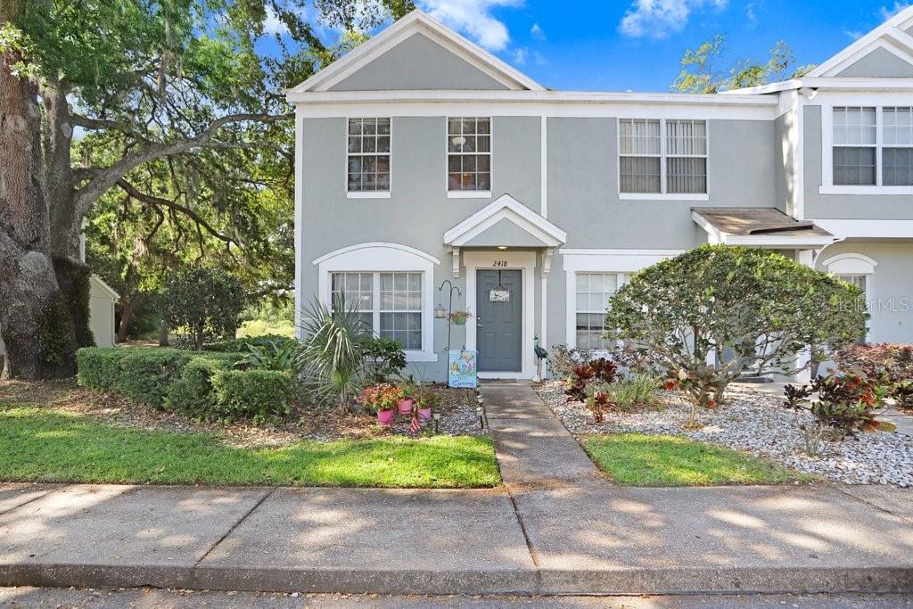 2418 LAKE WOODBERRY CIR