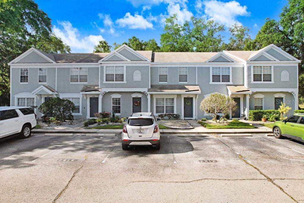 2418 LAKE WOODBERRY CIR