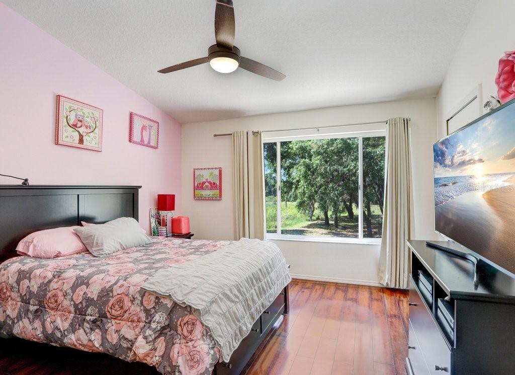 2418 LAKE WOODBERRY CIR