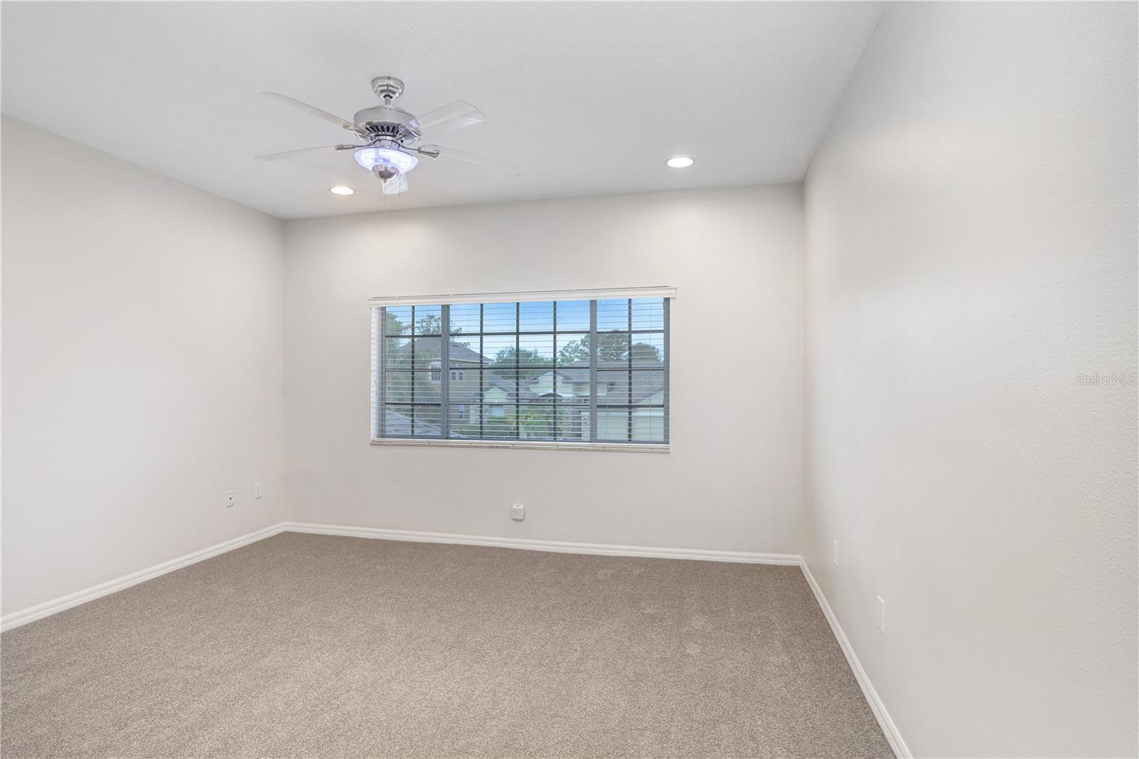 23325 ABERCORN LN