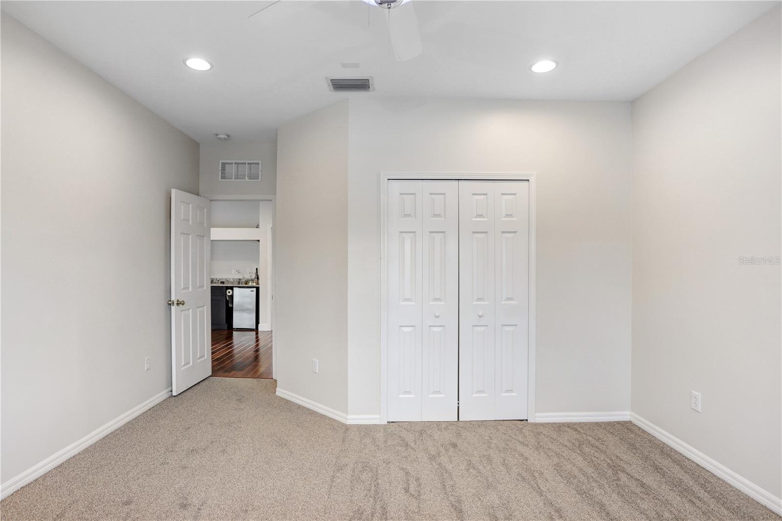 23325 ABERCORN LN