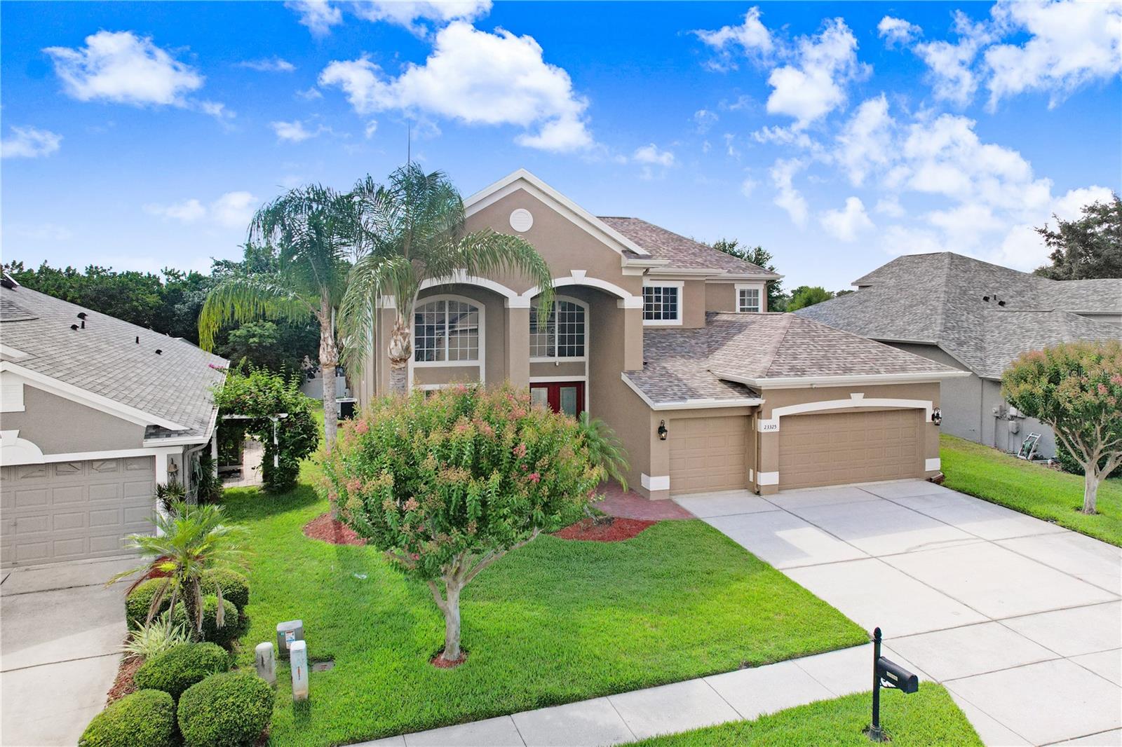23325 ABERCORN LN