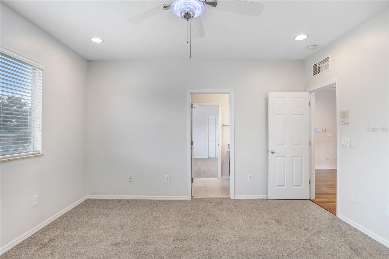 23325 ABERCORN LN