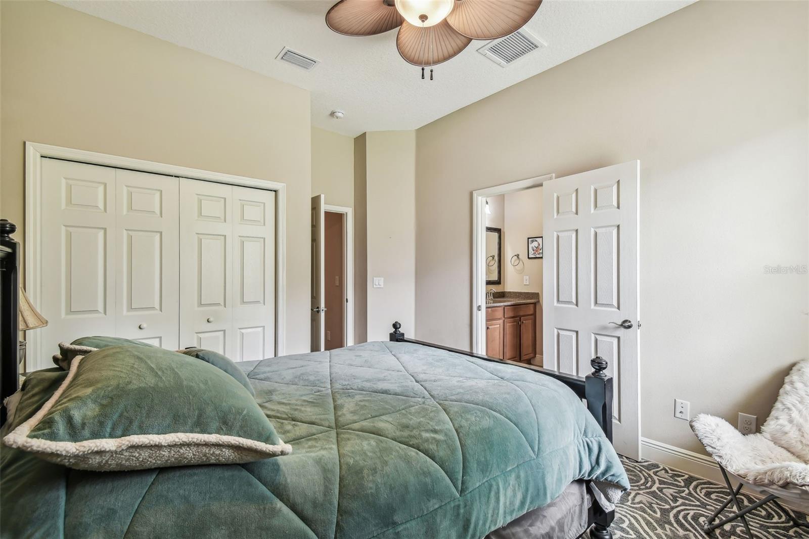 32015 SUMMERGLADE DR