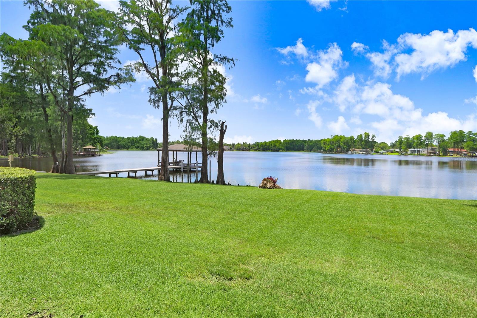 3145 LAKE ELLEN DR #3145