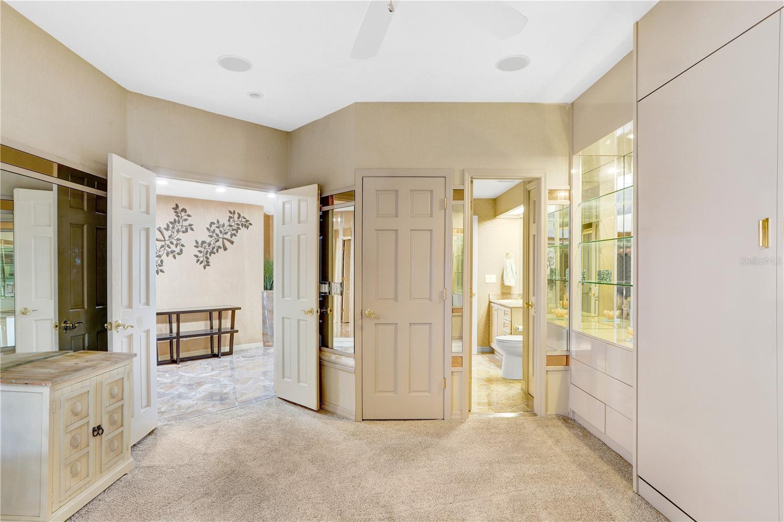 3145 LAKE ELLEN DR #3145