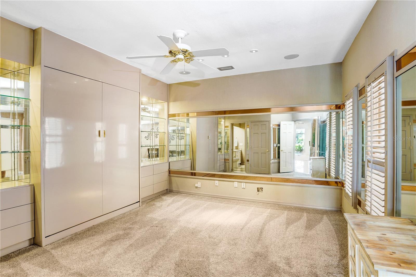 3145 LAKE ELLEN DR #3145