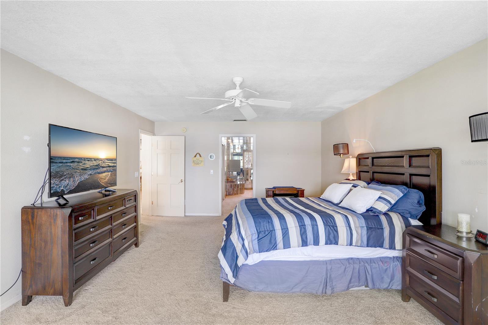 3145 LAKE ELLEN DR #3145