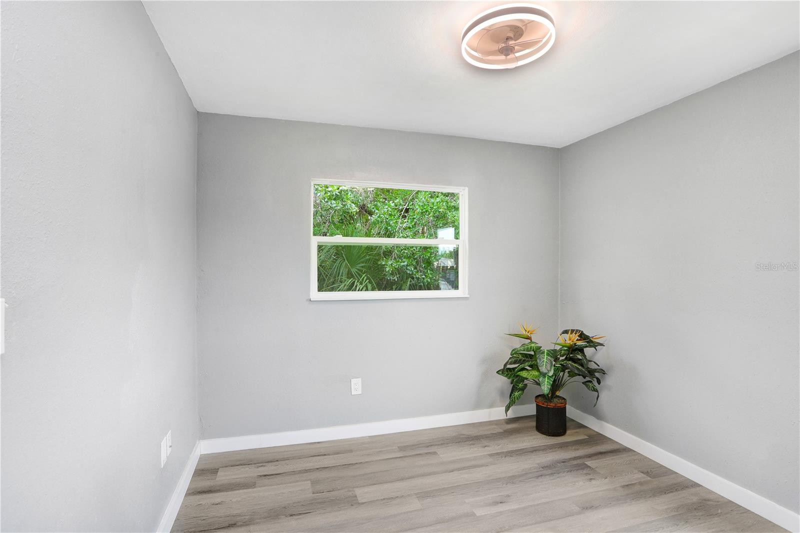 201 83RD AVE N