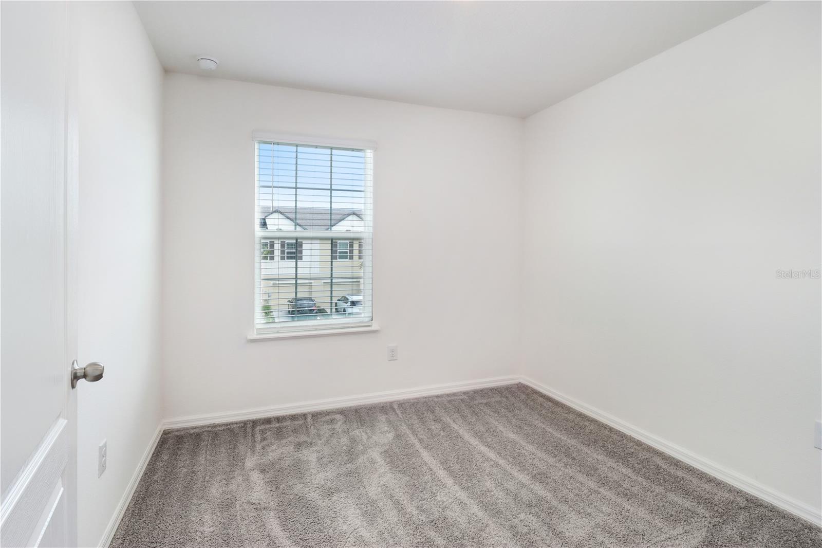 32103 POND APPLE BND