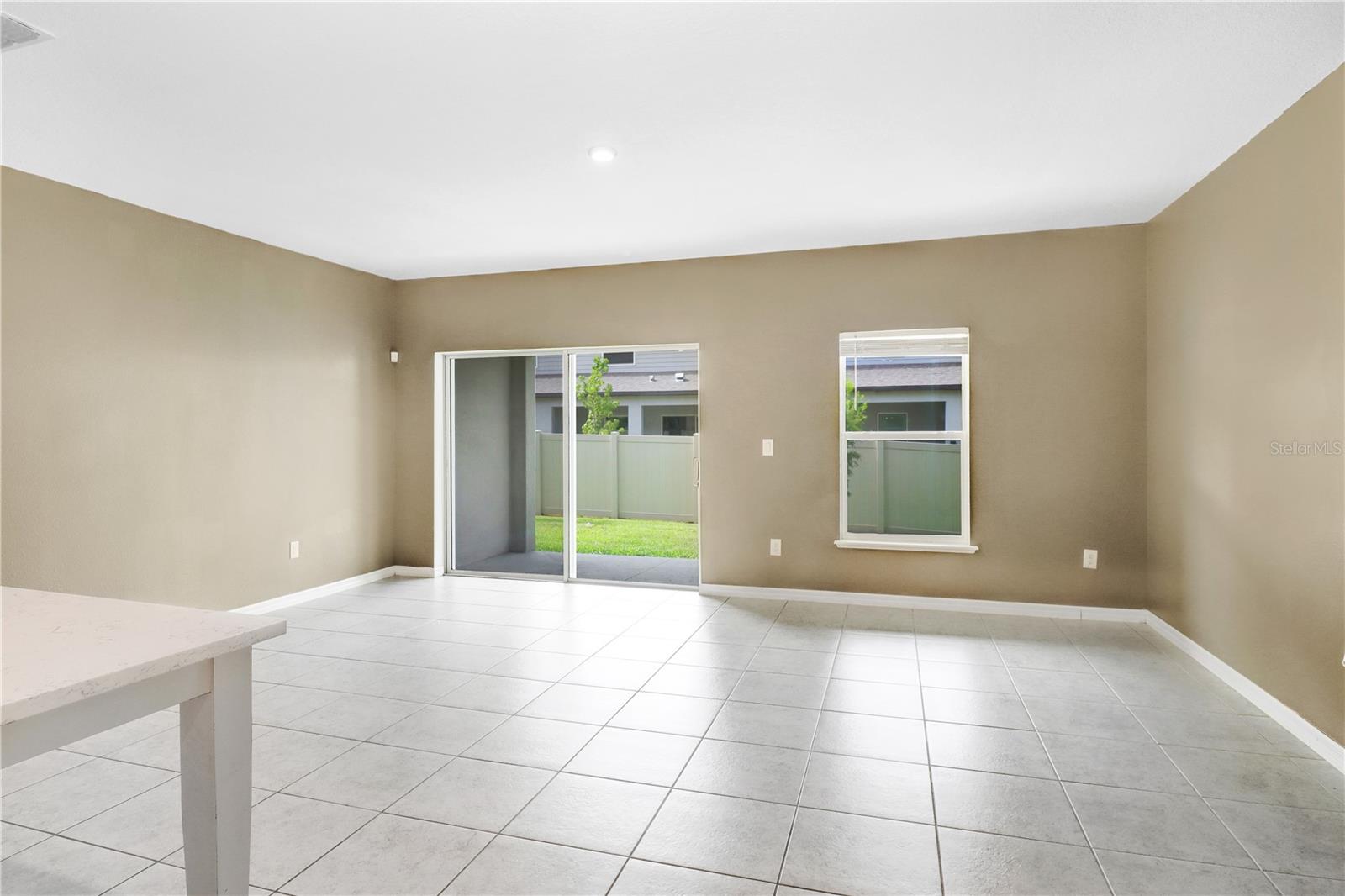 32103 POND APPLE BND