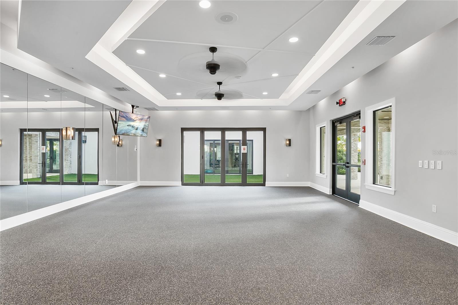 32103 POND APPLE BND