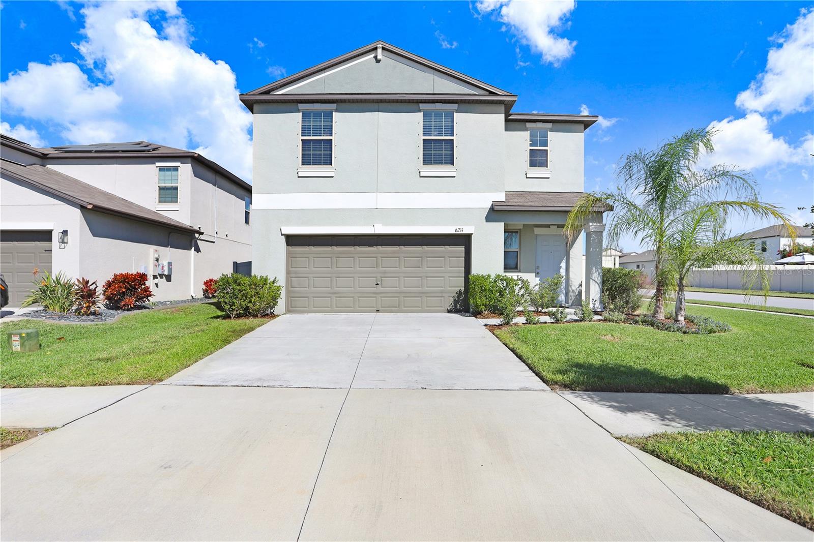 6211 SPRING CRAYFISH AVE