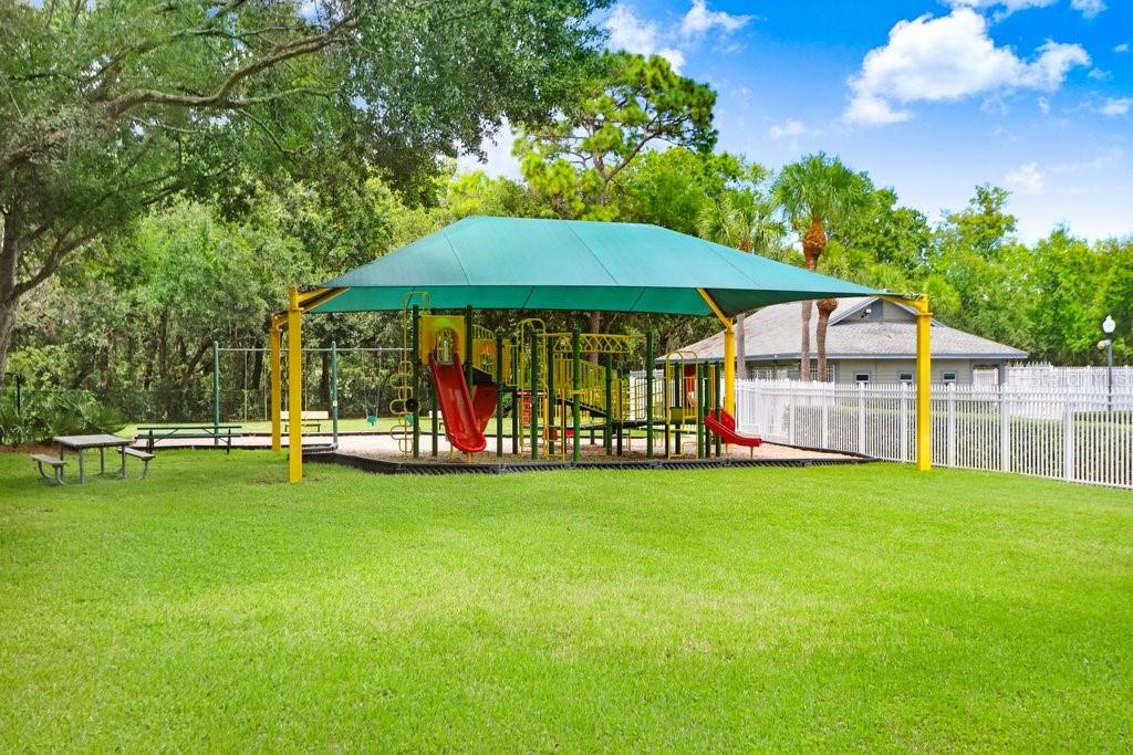 GOLF LINKS BLVD LOT 5