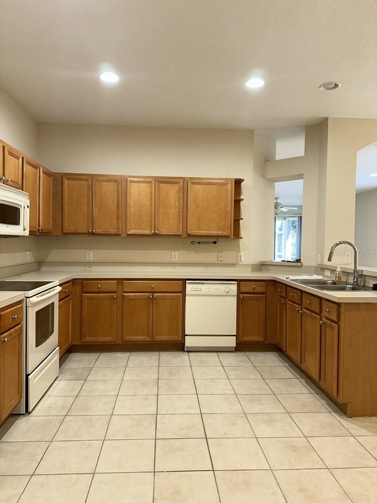 3450 CHAPEL CREEK CIR