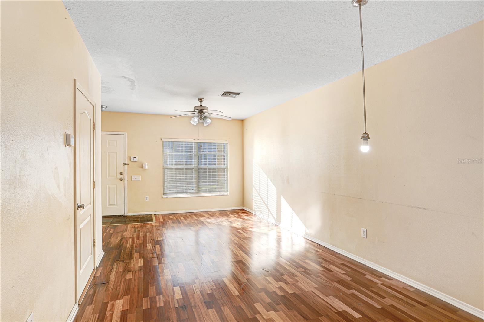 2339 LAKE WOODBERRY CIR