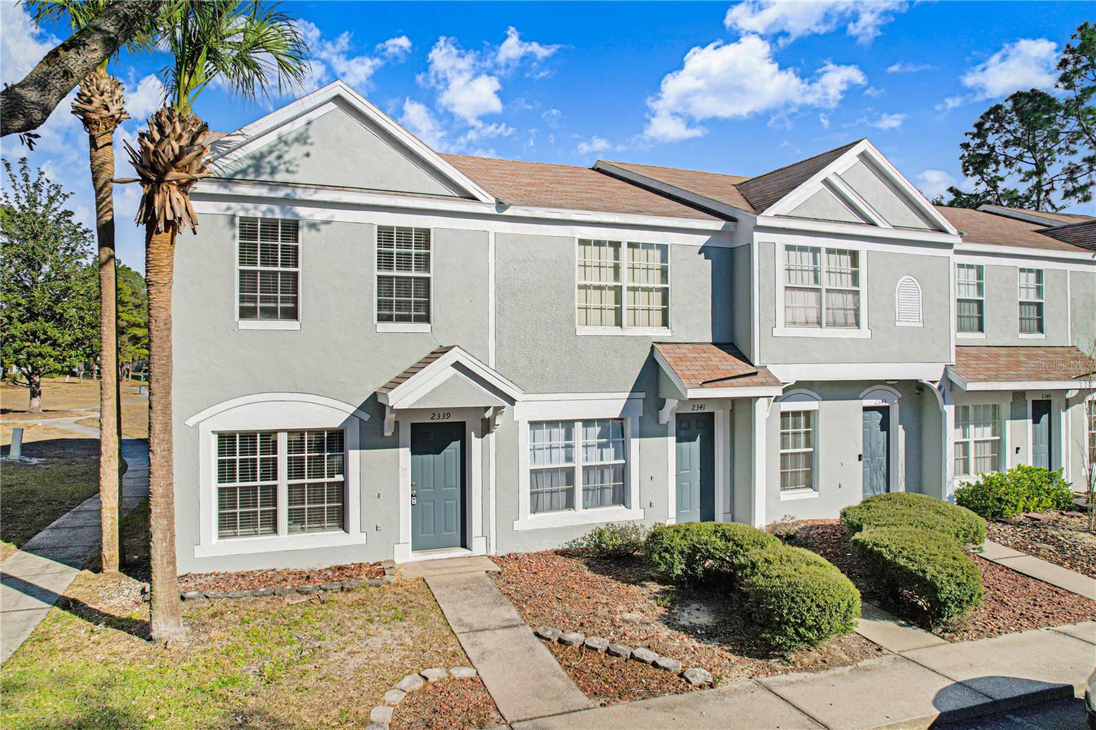 2339 LAKE WOODBERRY CIR