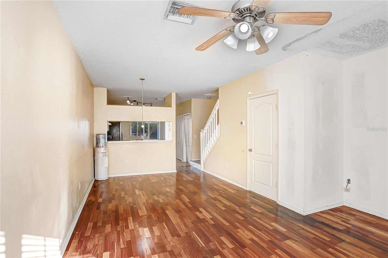 2339 LAKE WOODBERRY CIR