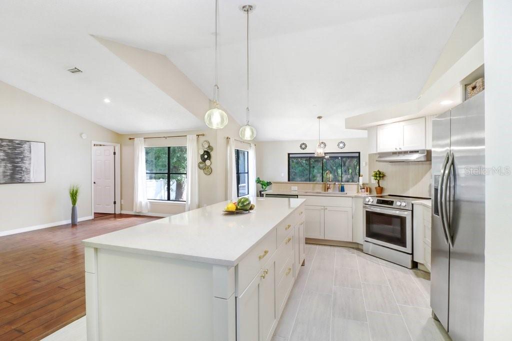 5128 EAGLE ISLAND DR