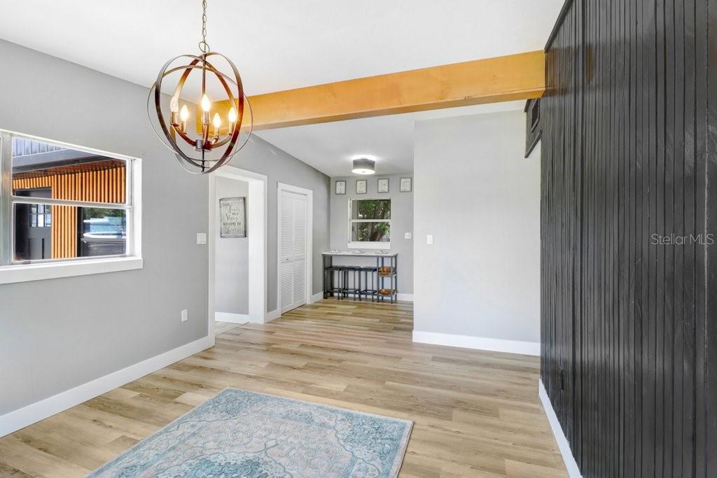 124 EDGEWATER DR