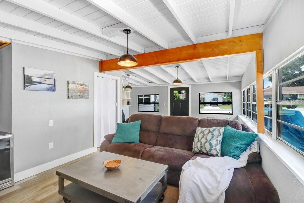 124 EDGEWATER DR