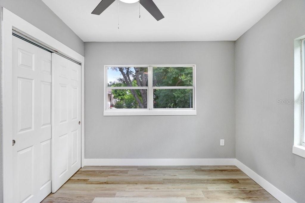124 EDGEWATER DR