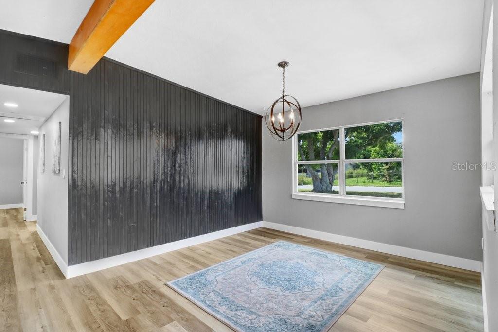 124 EDGEWATER DR
